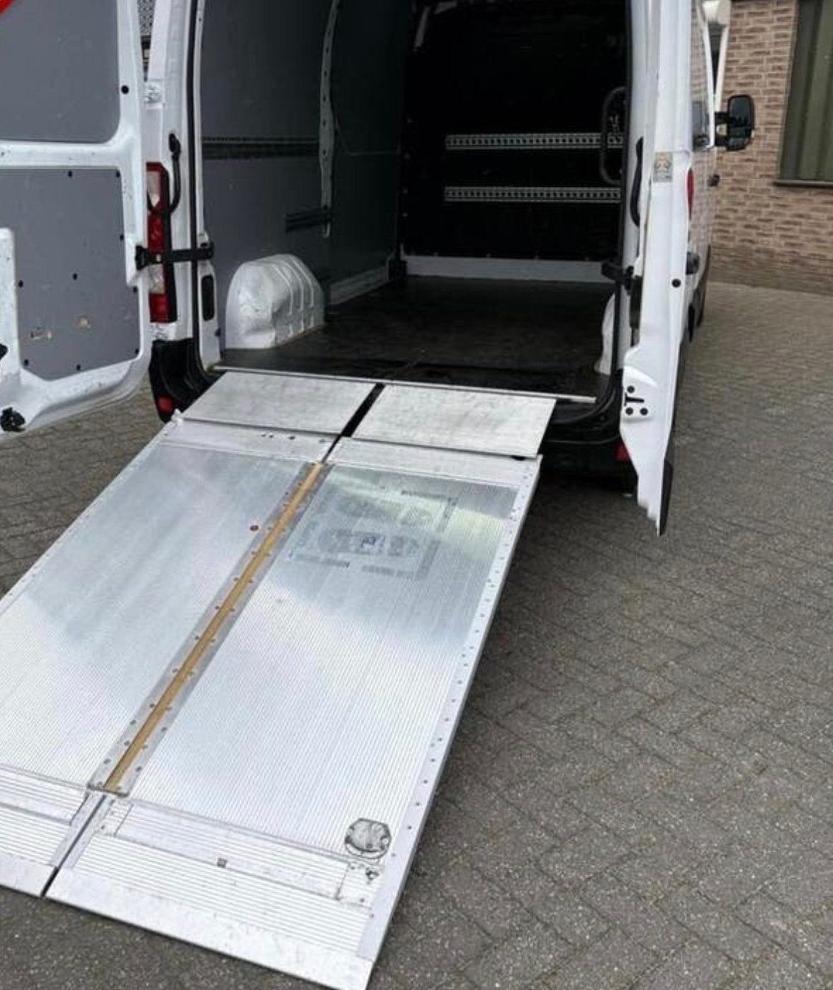 Renault Master 2.3 dCi 150pk Laadklep Eur6 2x Schuifdeur L/R, Voorwielaandrijving, USB, 4 cilinders, 150 pk
