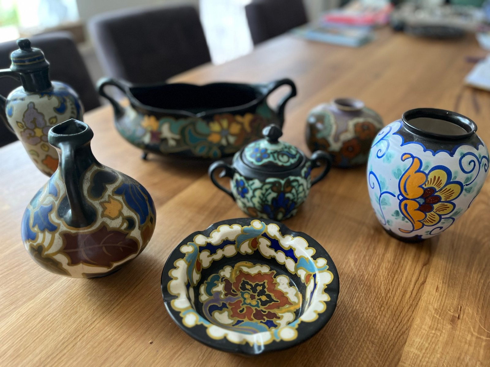 Set van 6 antieke Gouda Holland plateel vazen en schalen, Ophalen