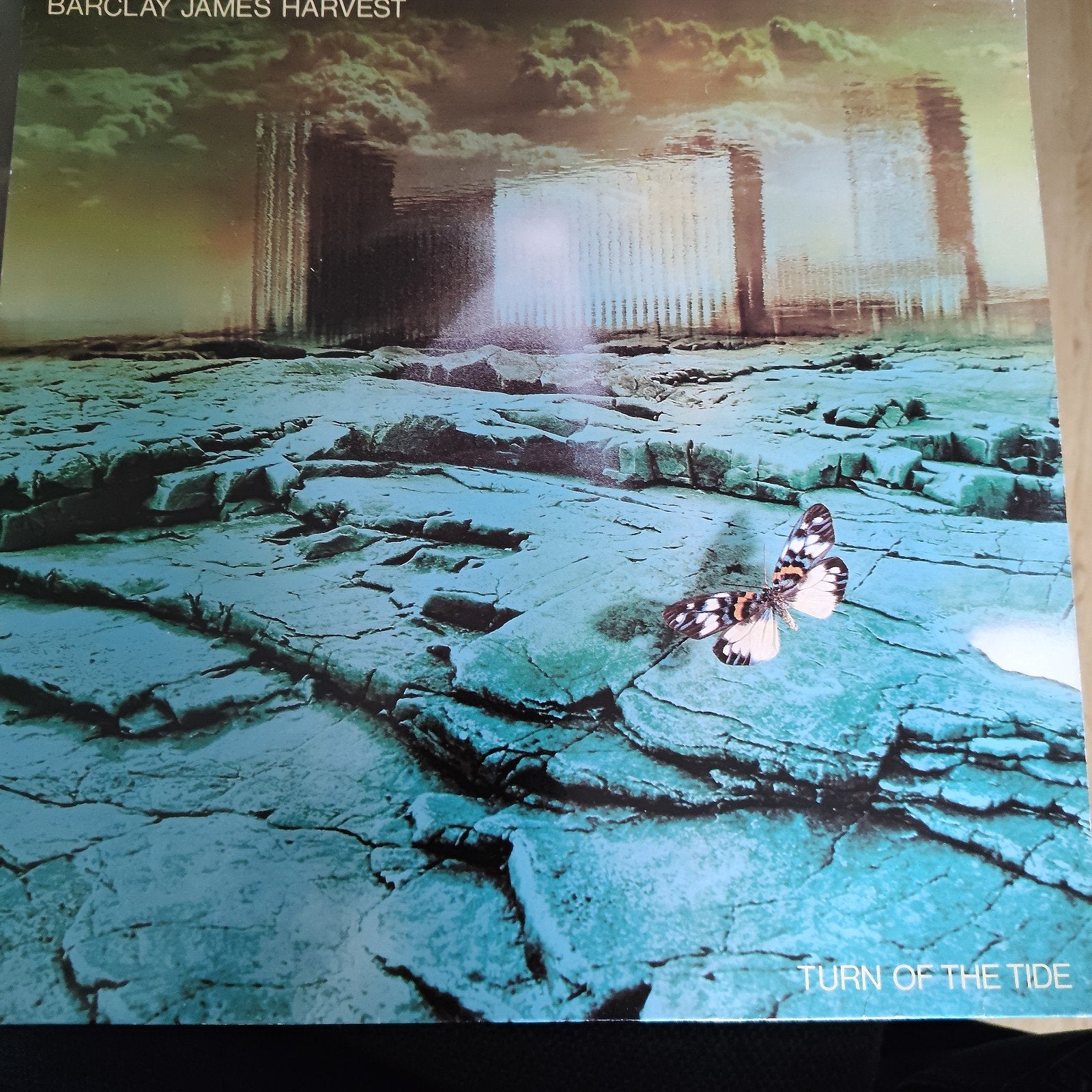 Barclay James Harvest - Turn of the Tide LP (1981), Ophalen of Verzenden, 1980 - 1989, Gebruikt, 12 inch