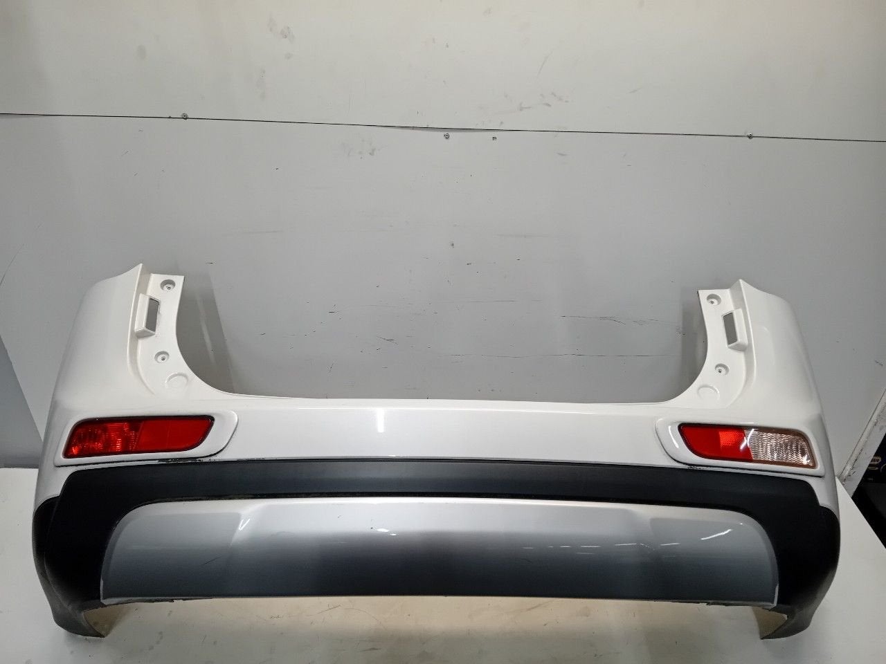 Bumper achter Mitsubishi Outlander, Auto-onderdelen, Carrosserie en Plaatwerk, Bumper, Mitsubishi, Achter, Gebruikt, Herkomst onderdeel bekend