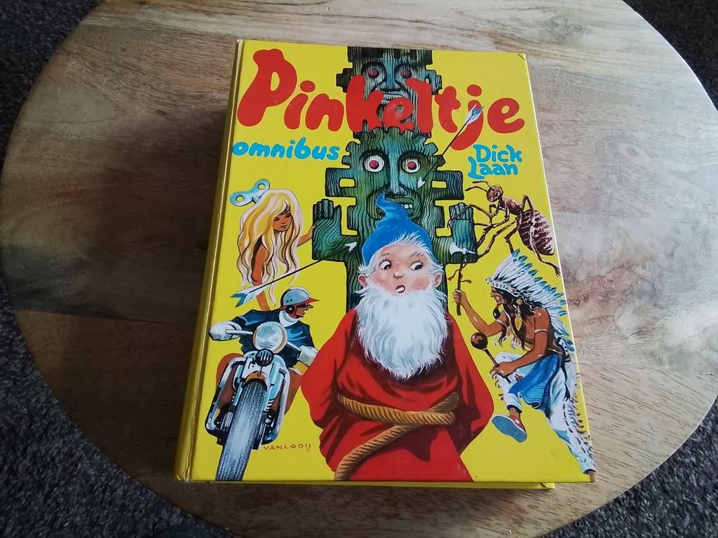 Pinkeltje-omnibus - Dick Laan (Hardcover), Boeken, Ophalen of Verzenden, Gelezen, Dick Laan, Sprookjes