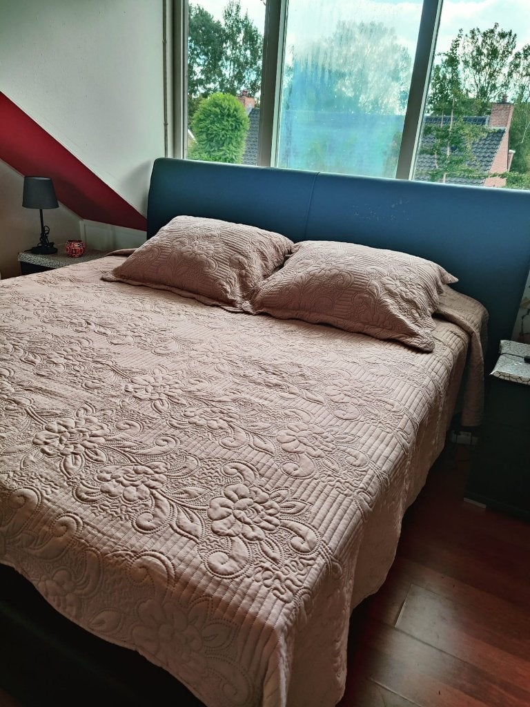 bed, Ophalen, Overige materialen, Gebruikt, Zwart