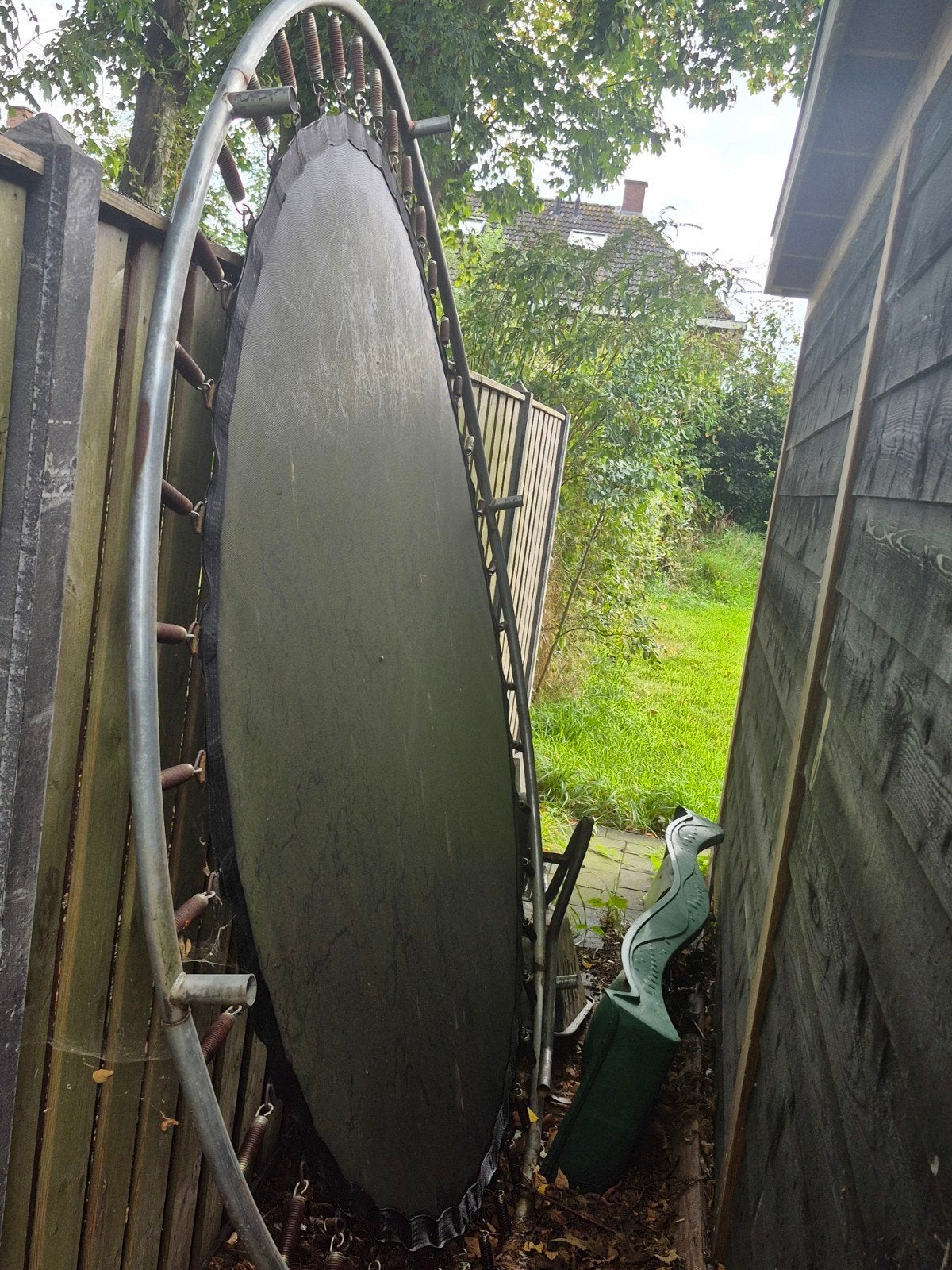 Grote trampoline (gedemonteerd), Ophalen, Gebruikt