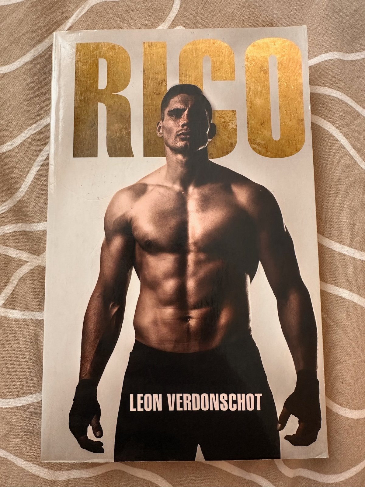 RICO - Het onthullende levensverhaal van Rico Verhoeven, Ophalen of Verzenden, Zo goed als nieuw, Sport