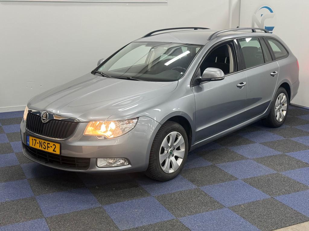 Skoda Superb Combi 1.8 TSI Comfort / NIEUWE DISTRIBUTIEKETTI, Euro 5, Gebruikt, Parkeersensor, 4 cilinders