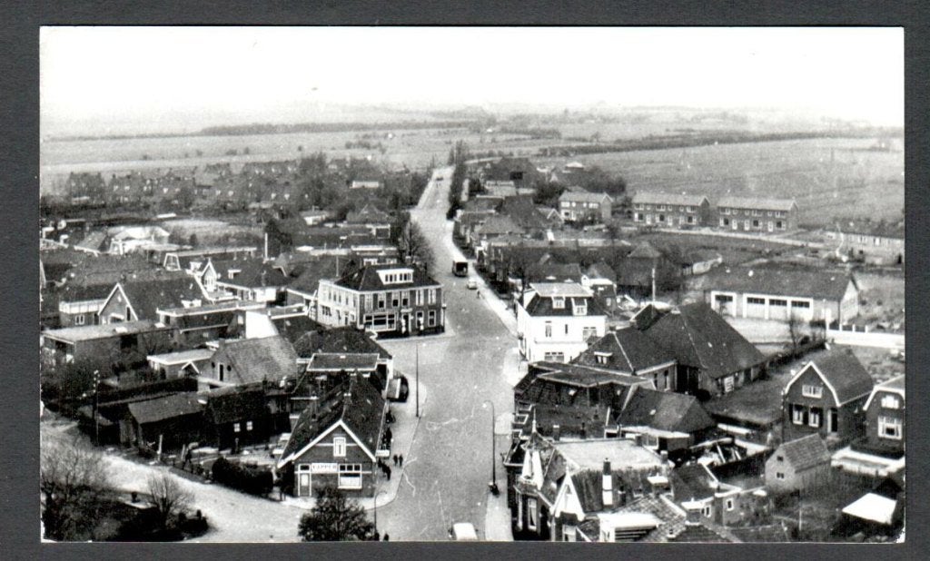 Oude Ansicht - St. Nicolaasga vanaf de R.K. Kerk - Frl., Ophalen of Verzenden, 1940 tot 1960, Ongelopen, Friesland