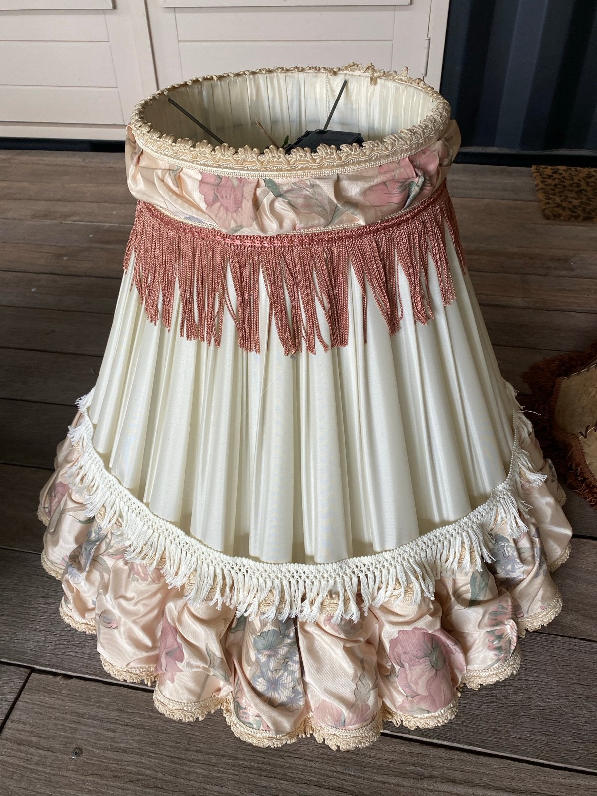 Vintage lampenkap met franjes en bloemenpatroon, Ophalen, Gebruikt, Overige typen, Rond
