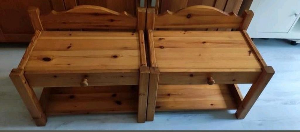 2nacht kastjes, bijzetafel ,planten tafel, Huis en Inrichting, Complete inboedels, Ophalen