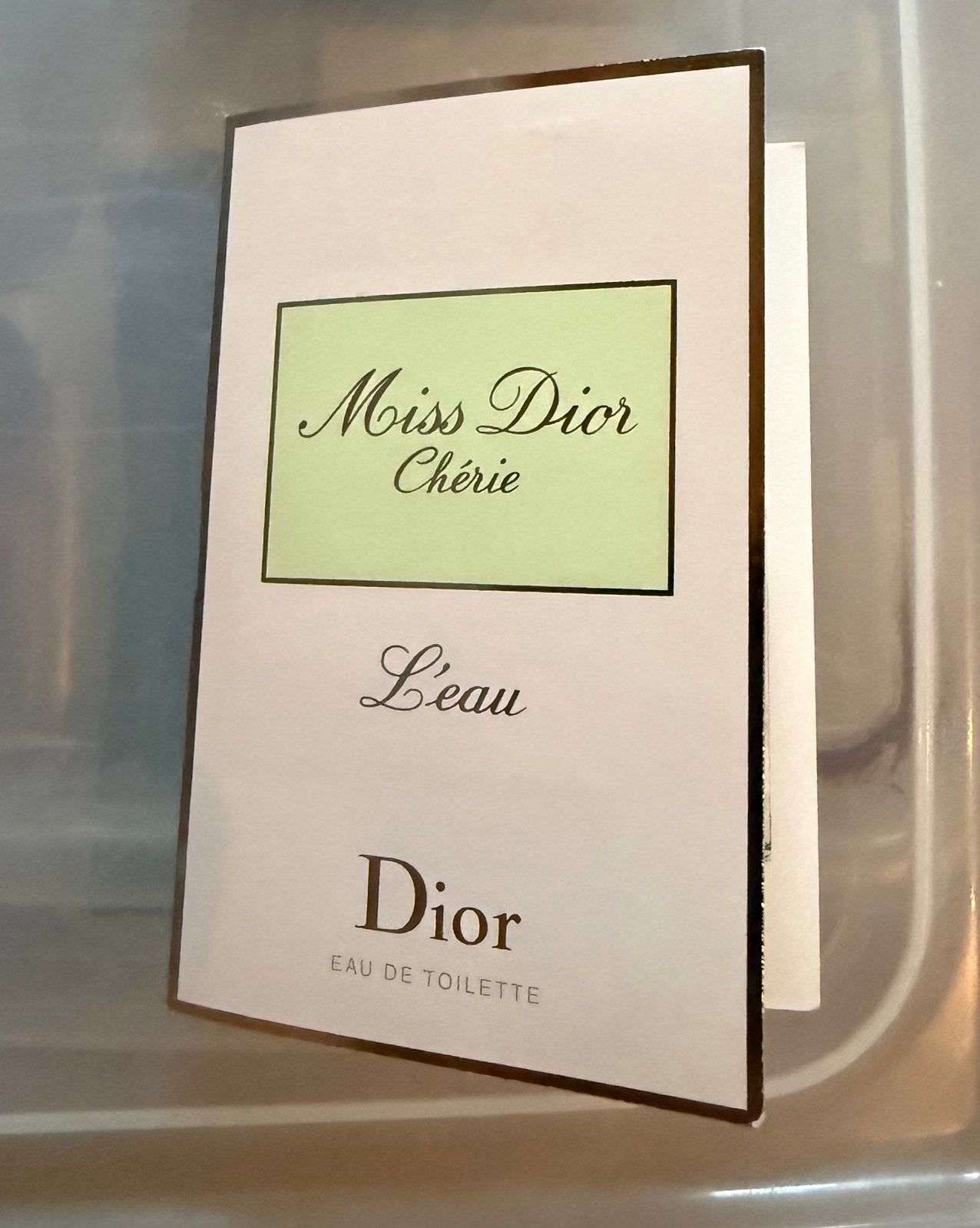 Zeldzaam parfum proefje Miss Dior chérie L’EAU, Verzenden, Nieuw, Proef of Tester, Gevuld