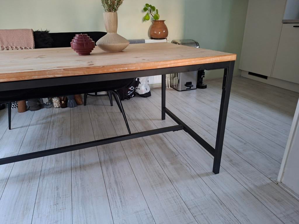 Eettafel, 50 tot 100 cm, Zo goed als nieuw, Vijf personen of meer, 150 tot 200 cm
