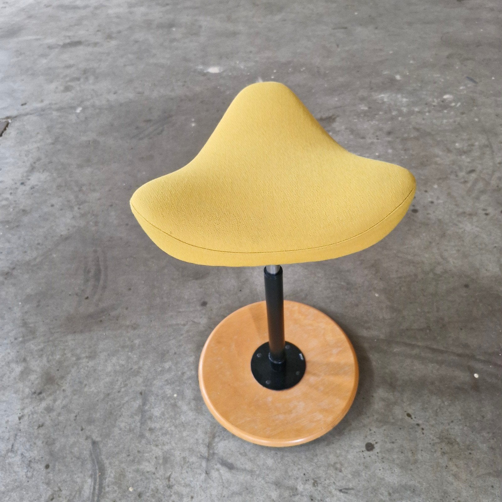 Varier Move (Hoog)ergonomische kruk van Stokke, Ophalen of Verzenden, Ergonomisch, Bureaukruk