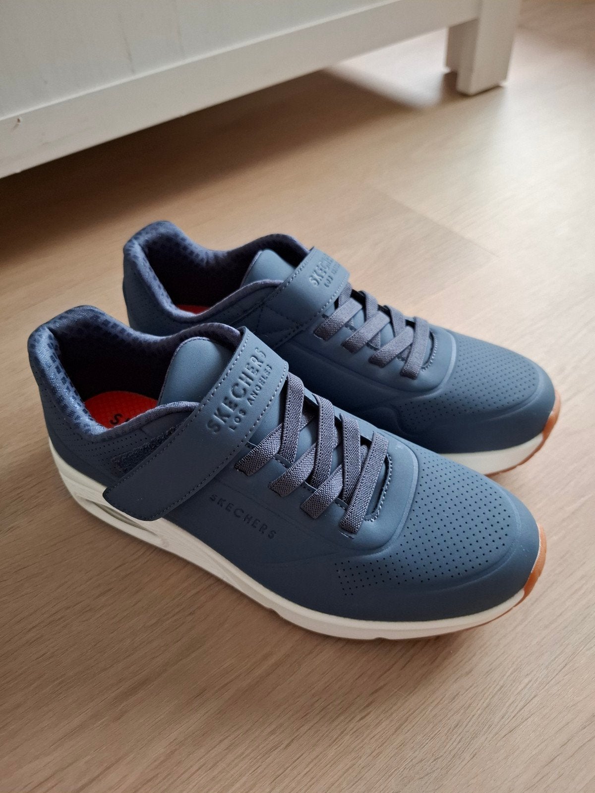 Nieuw! Skechers Uno maat 37, Jongen of Meisje, Schoenen, Nieuw, Skechers