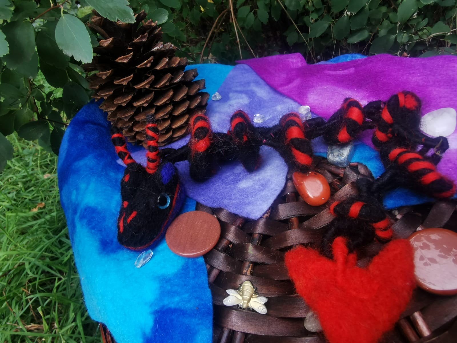 Vilt  draken antroposofisch lief mooi schattig stoer uniek, Ophalen of Verzenden, Nieuw, Overige typen, Wolvilt