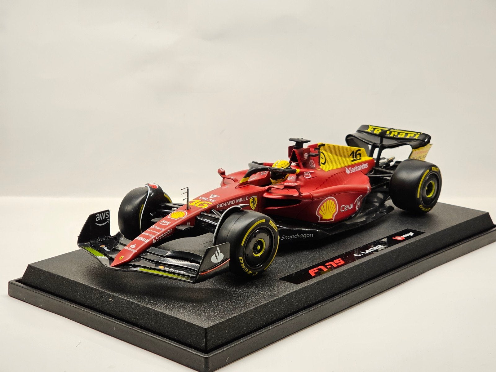 Bburago Ferrari F1-75 Leclerc 1:18, Hobby en Vrije tijd, Auto, Nieuw, Ophalen of Verzenden, Bburago