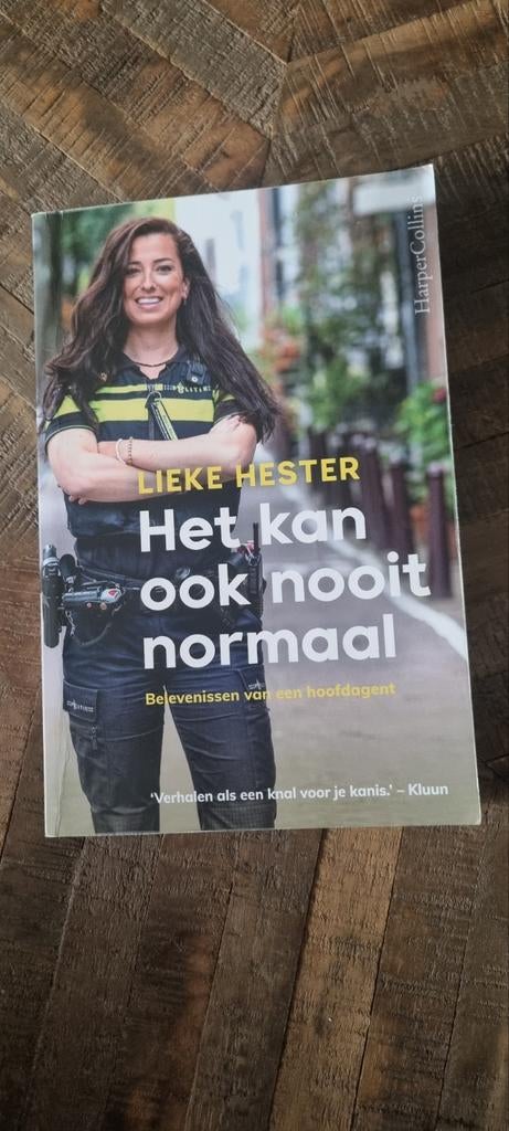 Het kan ook nooit normaal - Lieke Hester (Boek), Ophalen of Verzenden, Gelezen, Lieke Hester, Overige