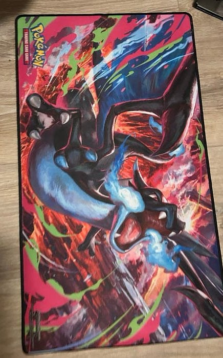 Grote Pokémon Muismat met Charizard Design, Computers en Software, Muismatten, Ophalen of Verzenden, Gaming muismat, Zo goed als nieuw