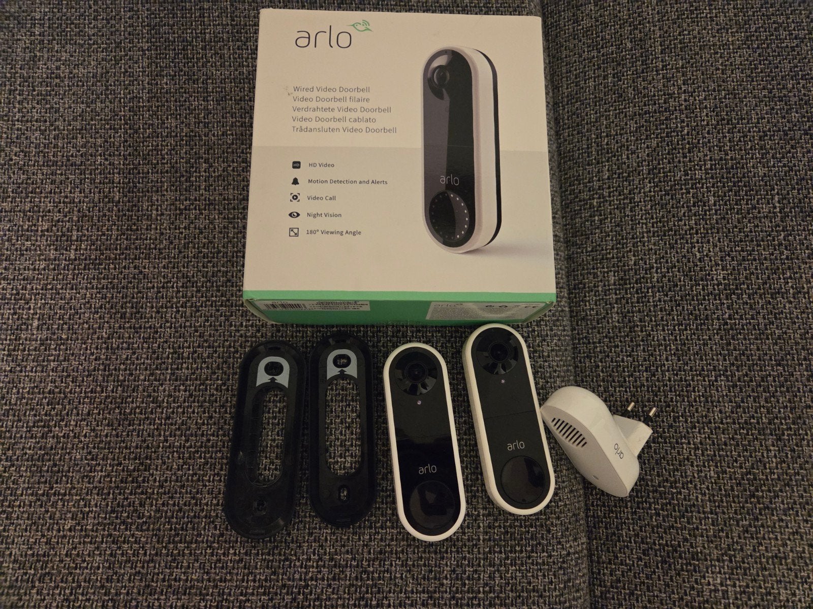 Arlo Wired Video Deurbel (2x) inclusief Chime, Ophalen of Verzenden, Bewegingsdetectiesensor, Gebruikt, Draadloos
