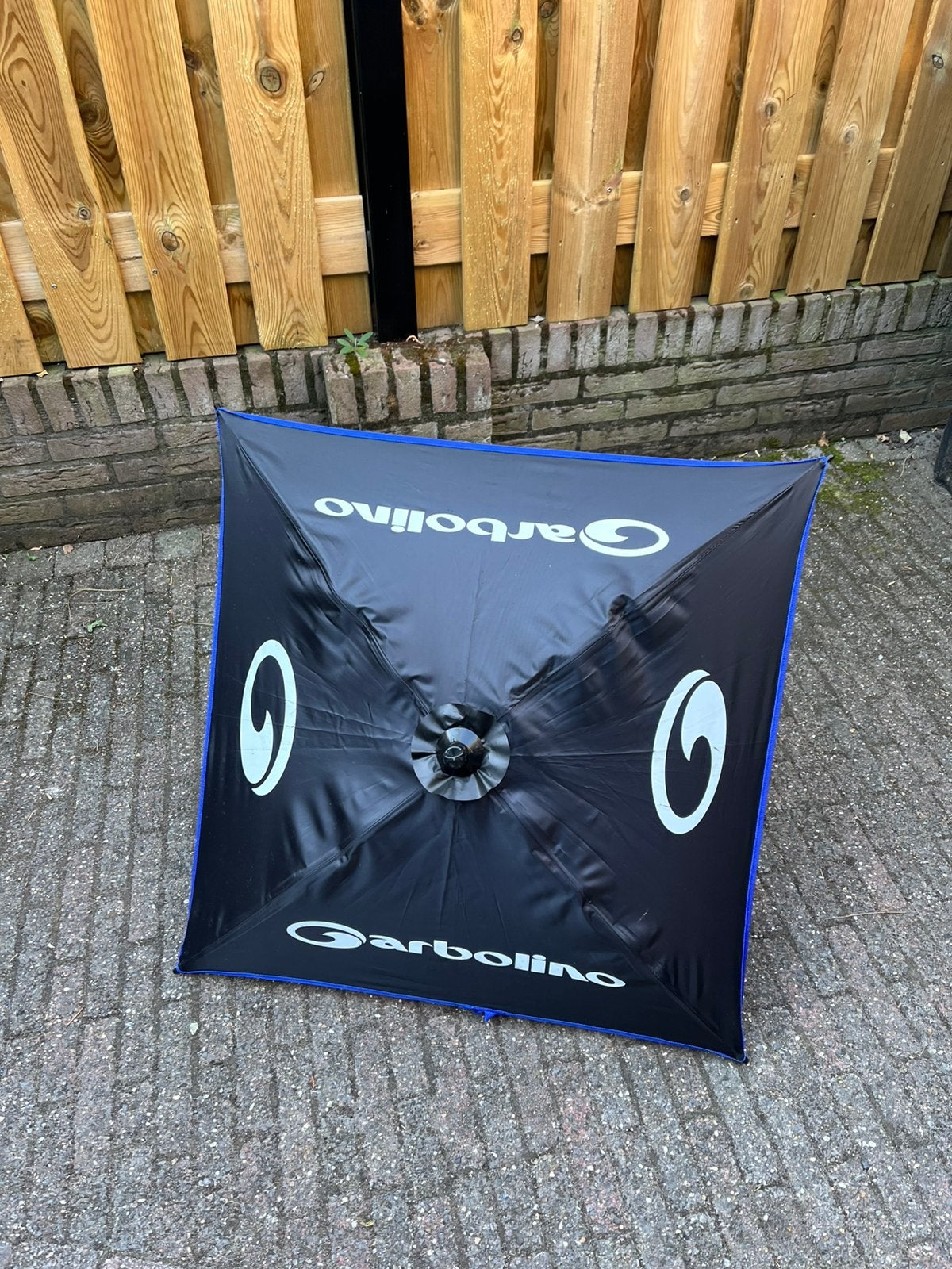 Nieuwe Garbolino aasparaplu, Ophalen of Verzenden, Zo goed als nieuw