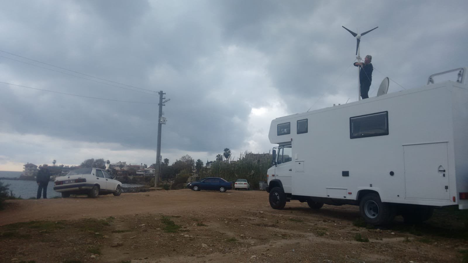 Superwind 350 in zwarte uitvoering, 24 volt, Watersport en Boten, Ophalen, Minder dan 15 m²