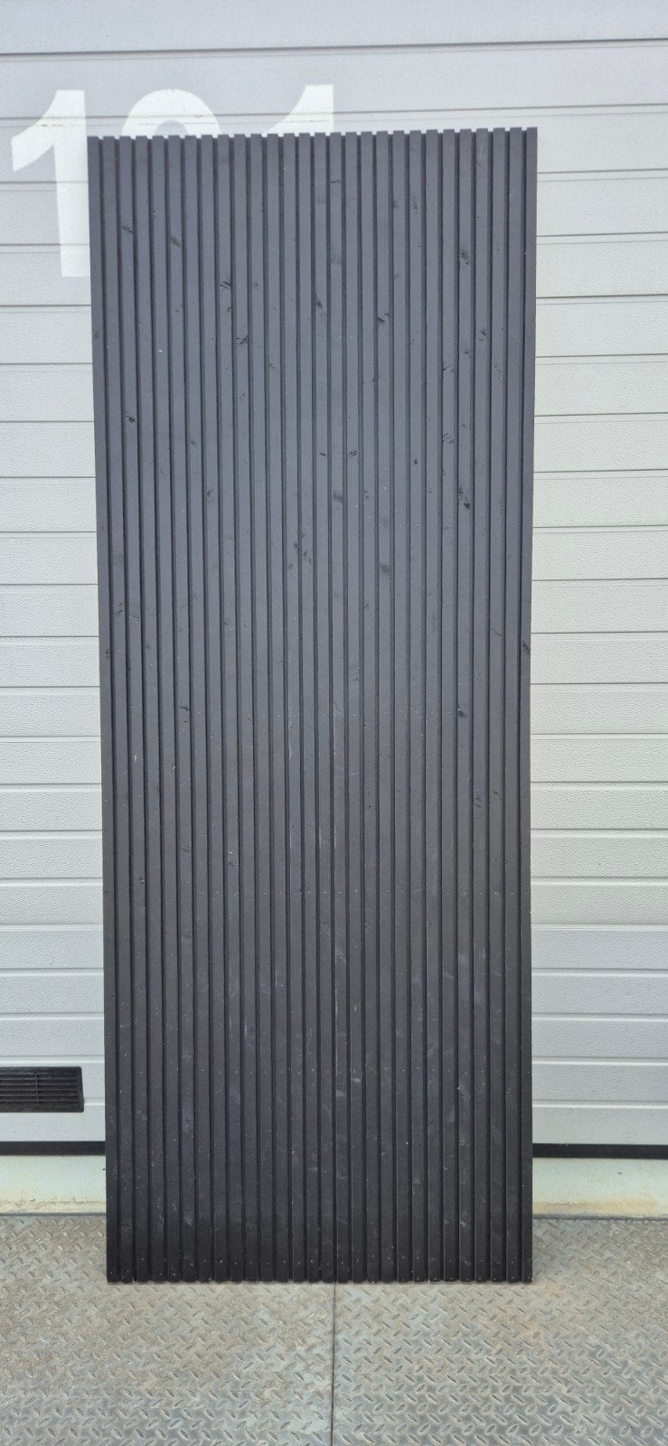 MDF muurpaneel met grenen latten - Zwart, Ophalen, 25 tot 50 mm, Grenen, Overige typen