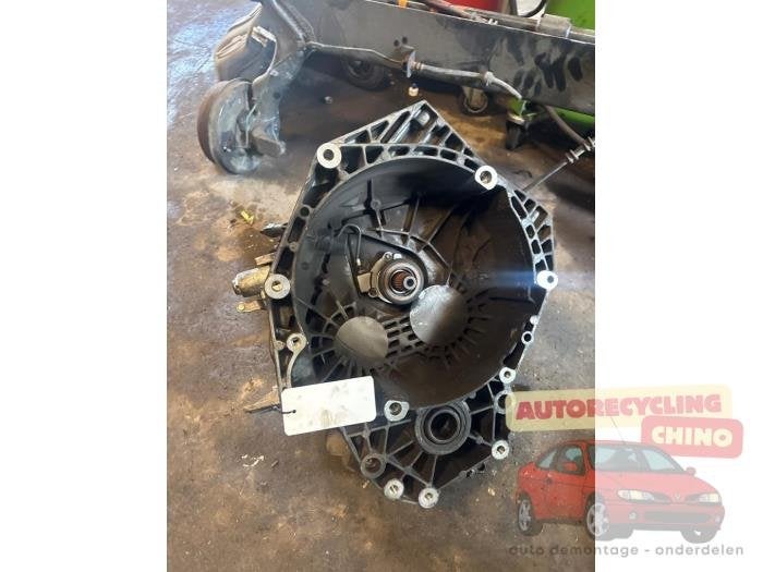 Versnellingsbak van een Opel Insignia, Ophalen, Gebruikt, -, -