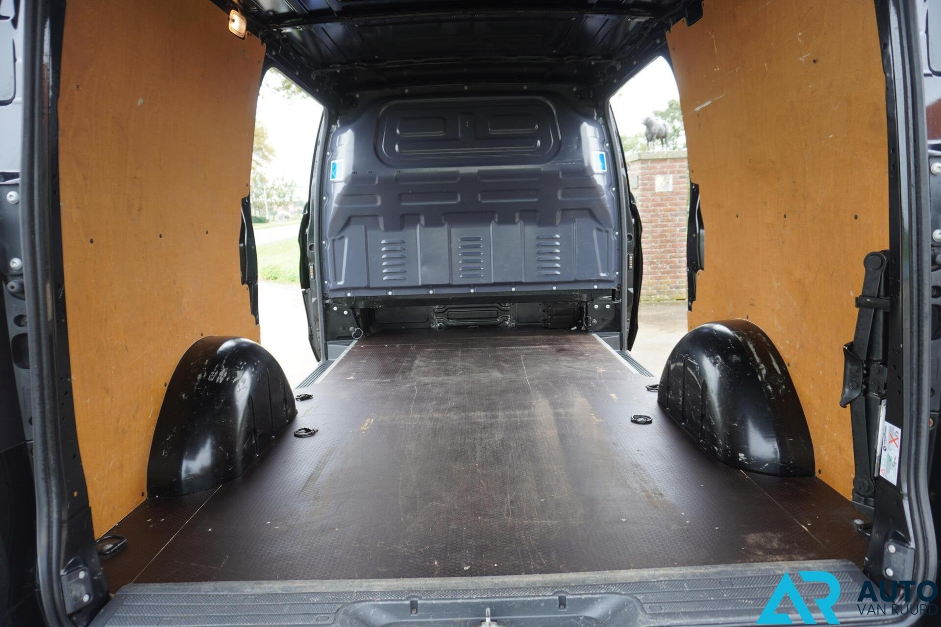 Mercedes Vito 116 CDI * LED * Automaat * 160 PK * Trekhaak, Auto's, Gebruikt, 4 cilinders, 2500 kg, Bedrijf