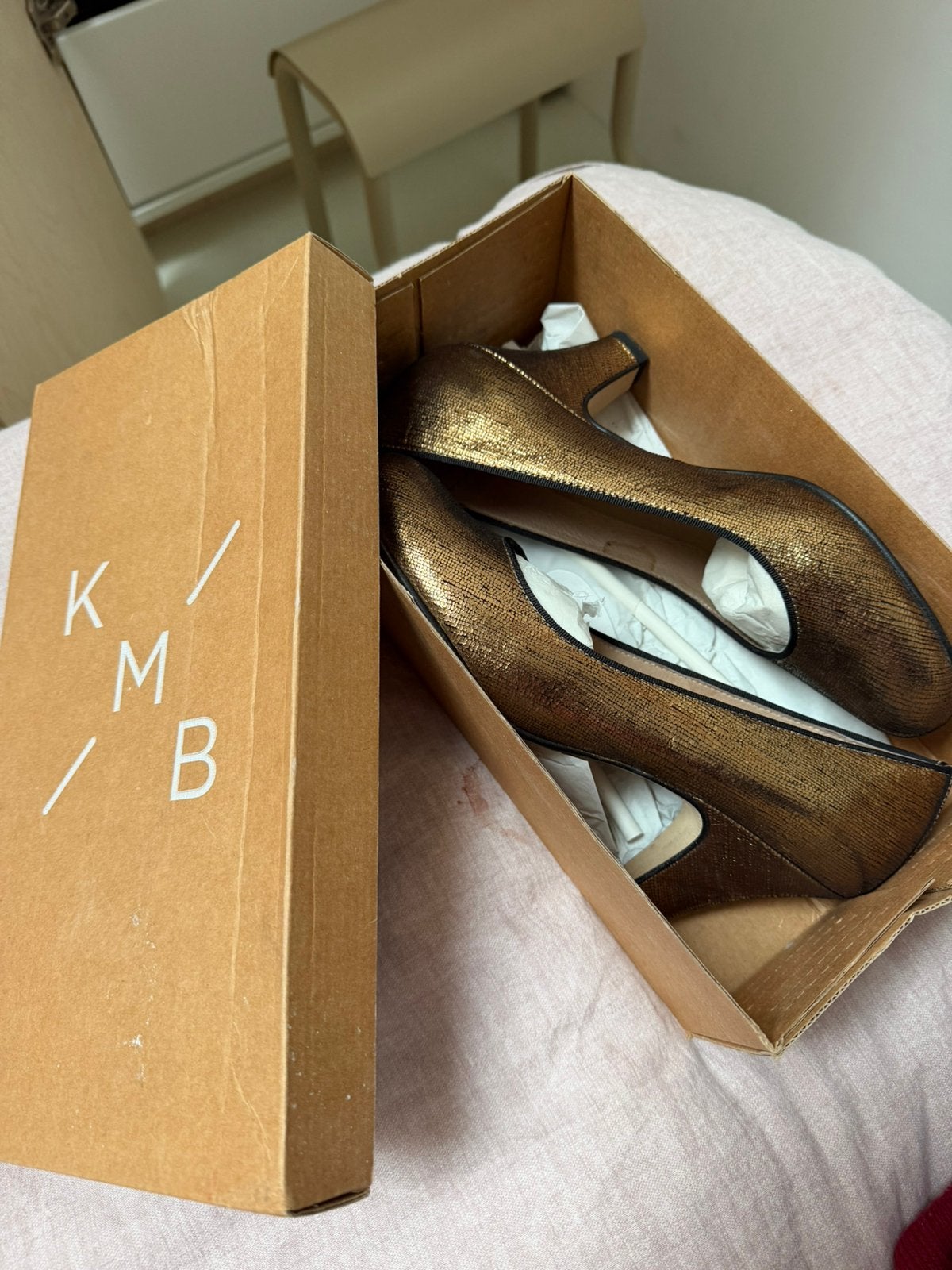 KMB pumps goud maat 39, Pumps, Overige kleuren, Ophalen of Verzenden, Zo goed als nieuw