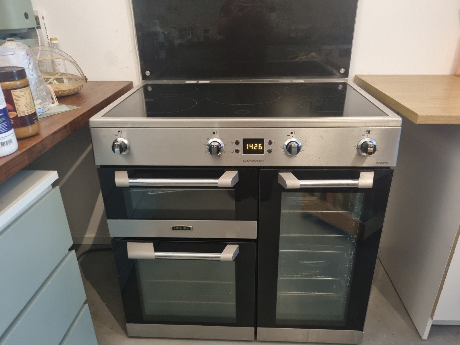 Groot fornuis 5 pitten, 3 ovens met afzuigkap en spatscherm, Ophalen of Verzenden