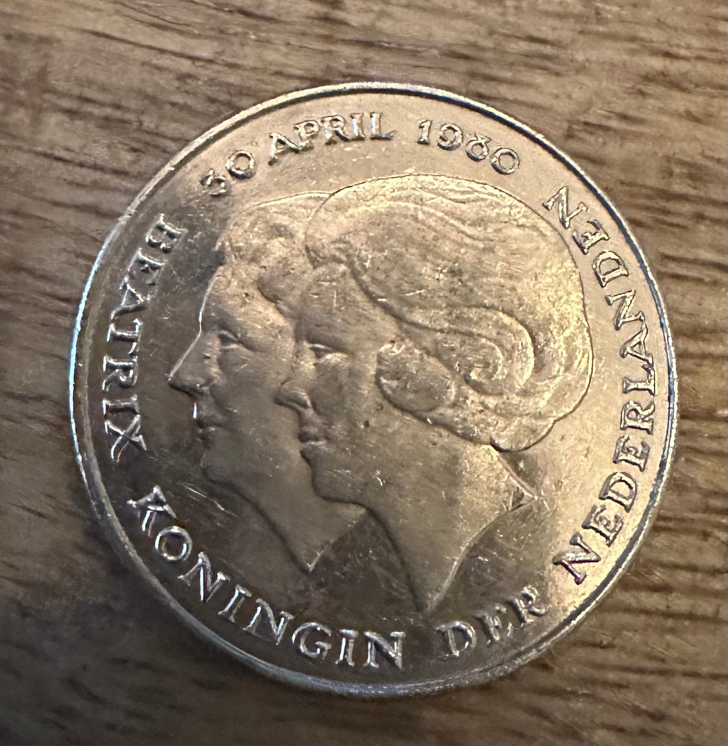Herdenkingsmunt Troonswisseling Juliana Beatrix 1980, Ophalen of Verzenden, Koningin Beatrix, 2½ gulden, Losse munt