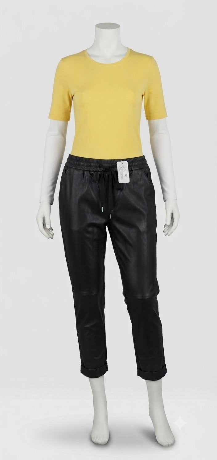 Zwarte leren broek S, Kleding | Dames, Broeken en Pantalons, Zwart, Nieuw, Ophalen of Verzenden, Driekwart