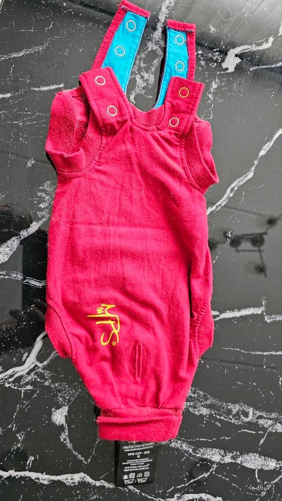 Medical pet shirt / rompertje na sterilisatie kat 3xs, Ophalen, Zo goed als nieuw