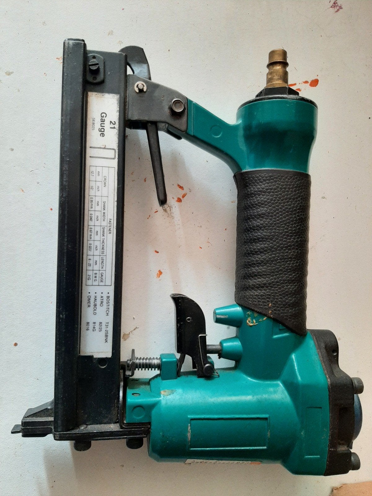 Airpress pneumatische tacker (defect?), Ophalen of Verzenden