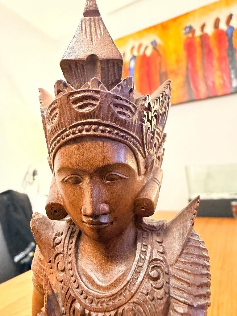Handgesneden houten Balinese beeldwerk - mogelijk Dewi Sri, Ophalen of Verzenden