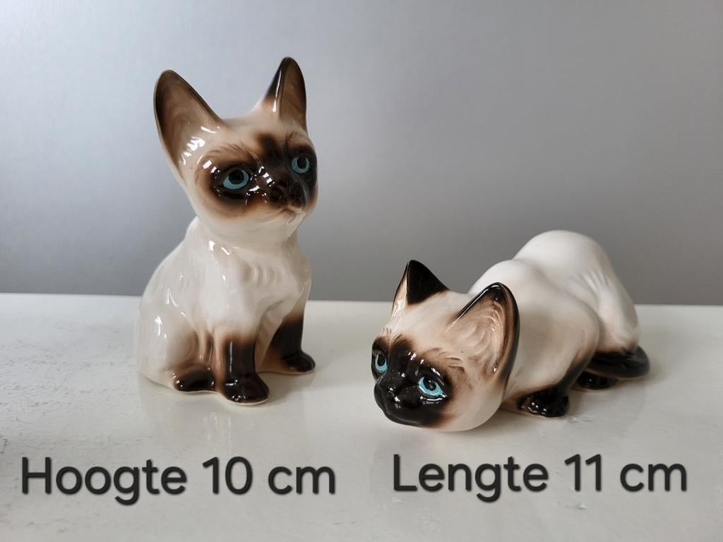 Set van 2 vintage / retro kattenbeeldjes siamees., Verzamelen, Beelden en Beeldjes, Ophalen of Verzenden, Zo goed als nieuw, Dier