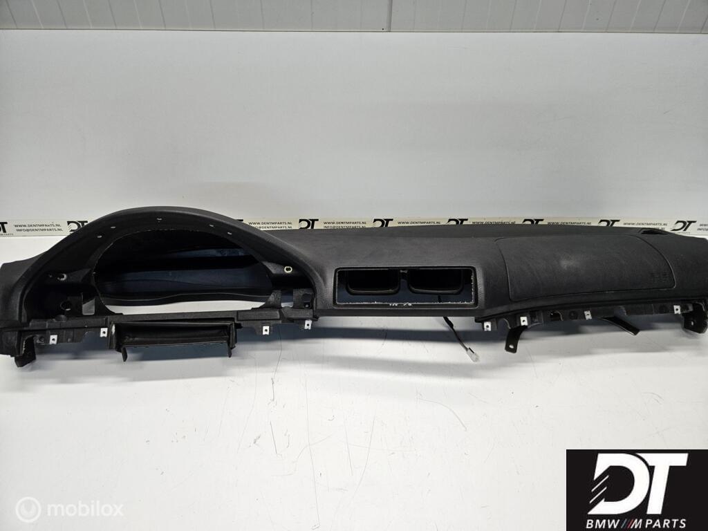 Dashboard bovenkant zwart BMW 5-serie E39 51457143393, Gebruikt, Ophalen of Verzenden, BMW, BMW