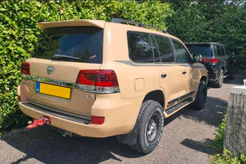 Foto 14 van Toyota Landcruiser V8 Petrol 4.7L unieke Youngtimer