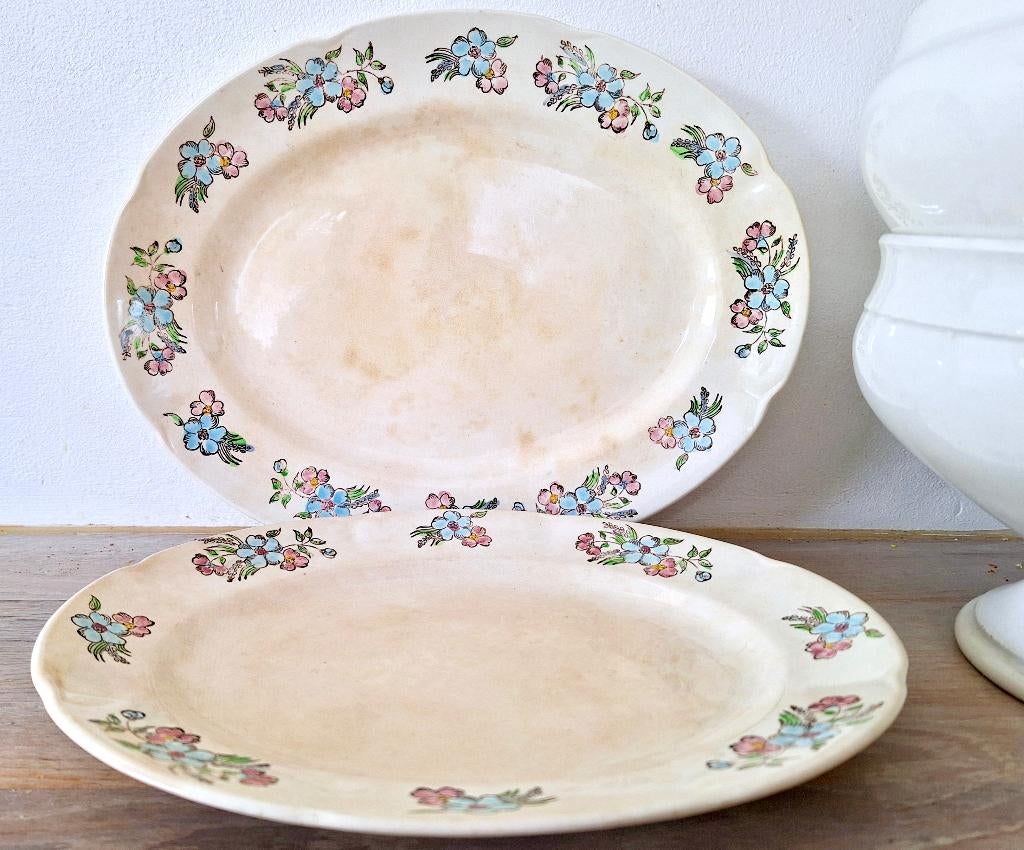 Broadhurst Engeland, twee oude schalen beboterd, Ophalen of Verzenden