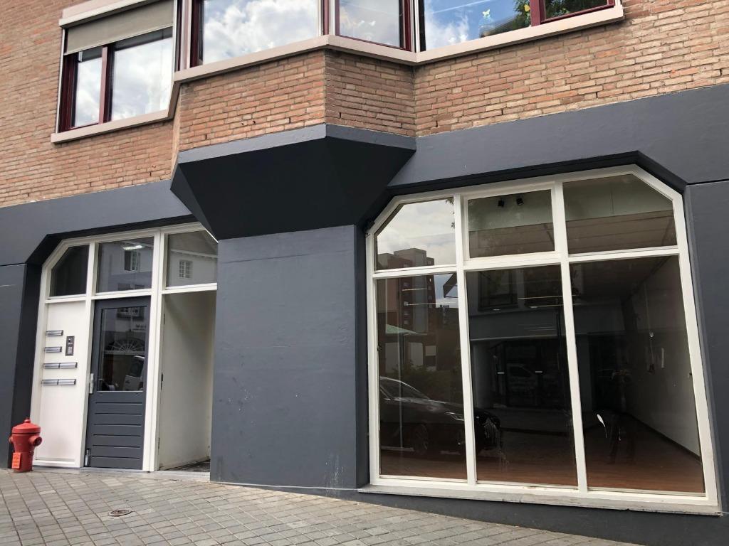 Horeca-winkel 102 m2 te huur/ TE KOOP  Heerlen Centrum, Zakelijke goederen, Bedrijfs Onroerend goed, 102 m², Koop, Winkelruimte