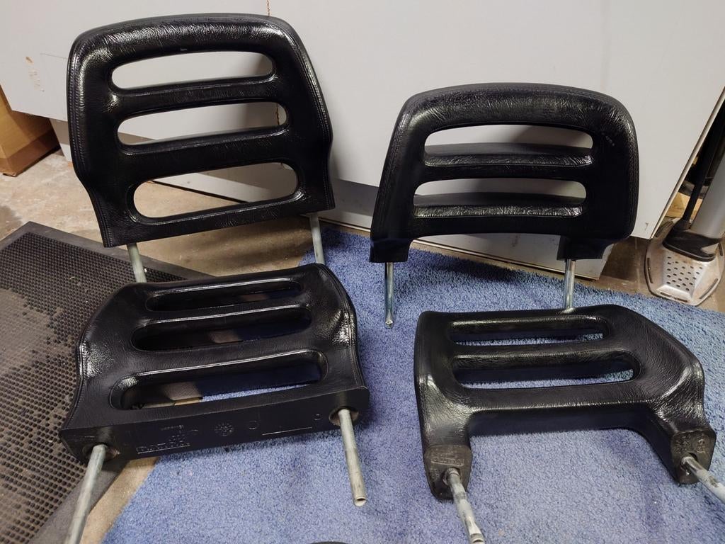 Volvo 240/245 hoofdsteunen 4 stuks Zwart, Auto-onderdelen, Interieur en Bekleding, Ophalen, Gebruikt, Volvo