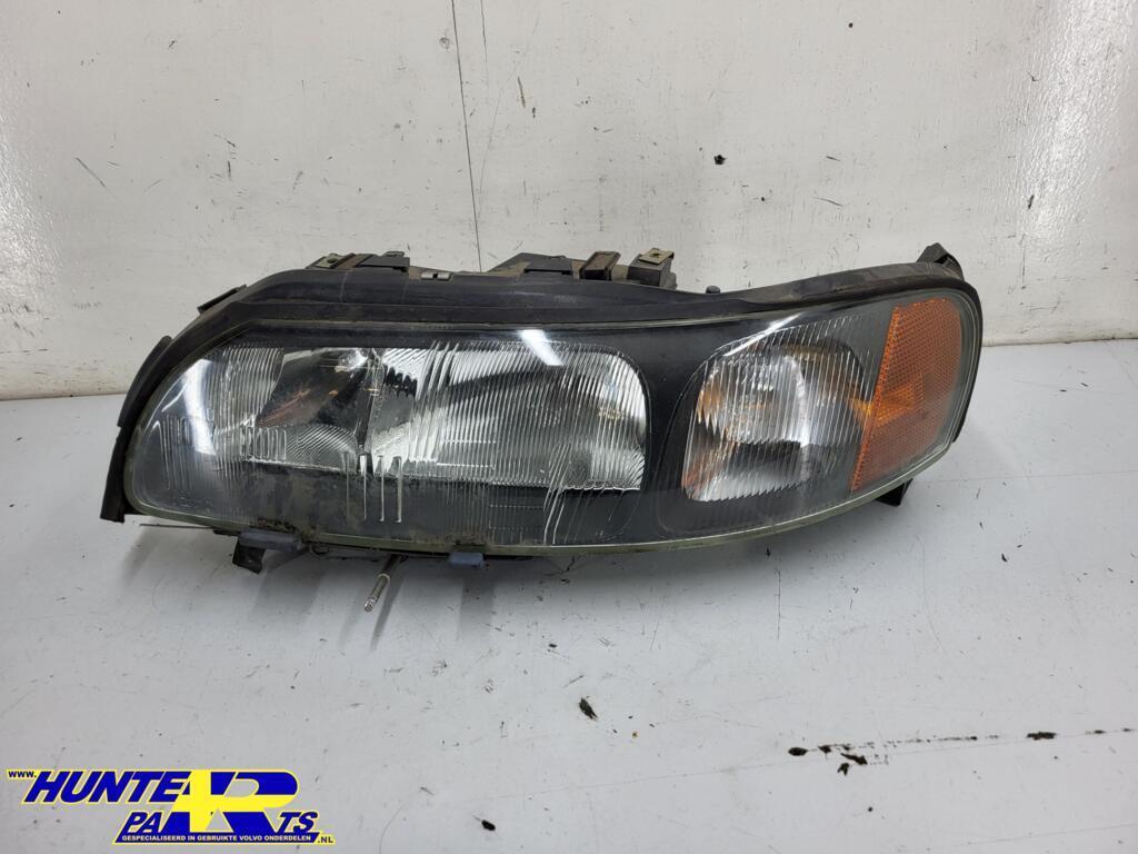 Koplamp L Volvo XC70/V70 ('00-'05) 8693543, Gebruikt, Ophalen of Verzenden, Volvo, Volvo