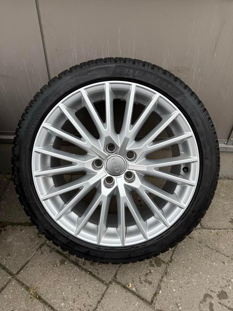 Audi TT/A3 Winterset (velg + band), Ophalen, 18 inch, 245 mm, Banden en Velgen