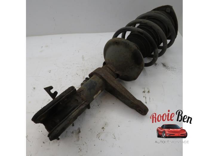 Schokdemperpoot links-voor van een Landrover Freelander, Auto-onderdelen, Ophanging en Onderstel, -, -, Ophalen of Verzenden, -