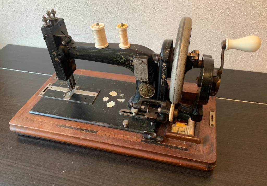 Prachtige Seidel & Naumann antieke (hand-) naaimachine, Antiek en Kunst, Ophalen
