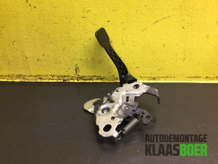 Slotmechaniek Motorkap van een Peugeot 5008, Ophalen of Verzenden, 6 maanden garantie, Gebruikt, Peugeot
