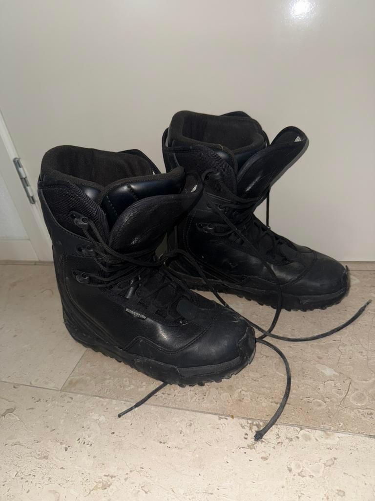 Snowboard schoenen 27.0 42/43, Ophalen of Verzenden, Zo goed als nieuw, Schoenen