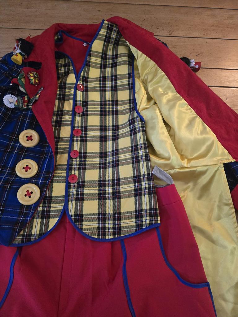 Clownspak compleet, Ophalen, Carnaval