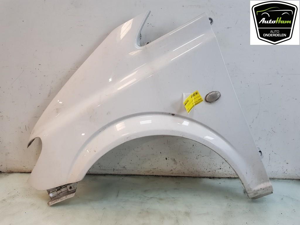 Spatbord Links Voor Mercedes-Benz Vito (639.6) A6396305107, Gebruikt, Mercedes-Benz AG, Mercedes-Benz, Mercedesstraße 120, Stuttgart 70372, , Duitsland
