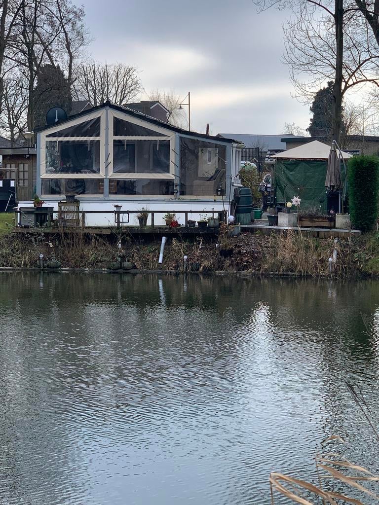 Chalet in afferden limburg., Caravans en Kamperen, Stacaravans, Tot en met 2