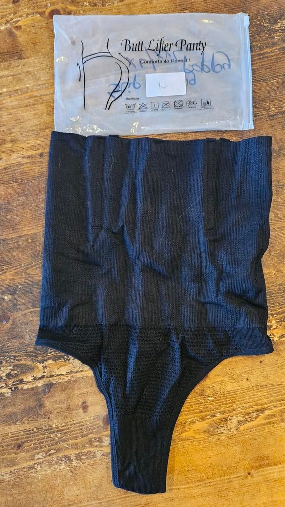 Corrigerende string - Maat XL - Nieuw in verpakking, Hoge, Ophalen of Verzenden, Zwart, String