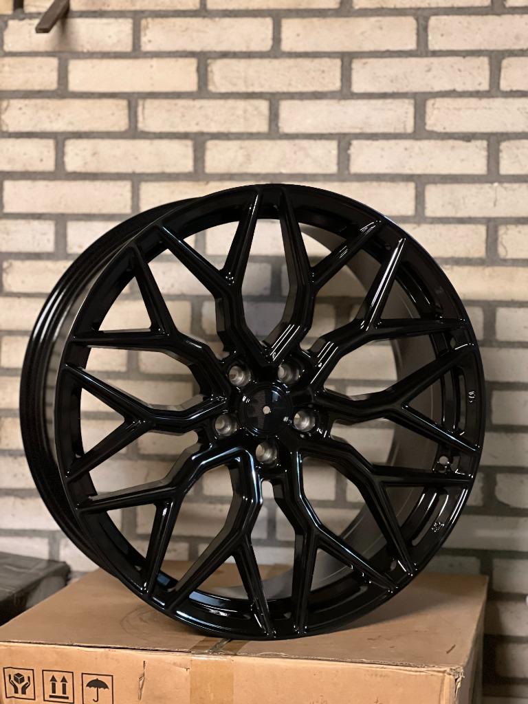 23 inch Vossen HF-2 Style Velgen Gloss Black 5x112, Velg(en), 285 mm, ., Nieuw